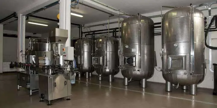 italy-winemaking-chianti