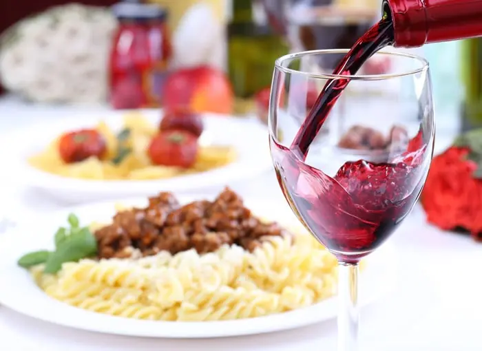 Perfekt vin till din pasta 2 vin till pasta med tomatsas